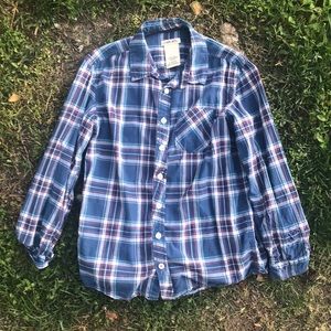 Plaid Button down long sleeved shirt